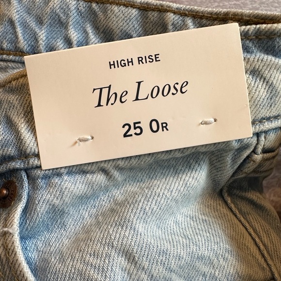 A&F High Rise Loose/Wide Leg Jeans - Picture 7 of 8